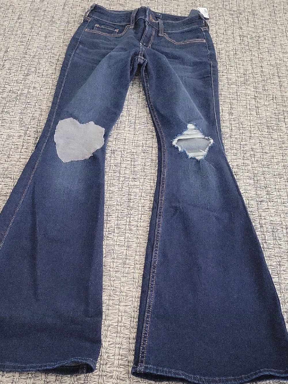 Hollister Dark Blue Flare Jeans with Distressed Knees With Hand Sewn Patch 23/25